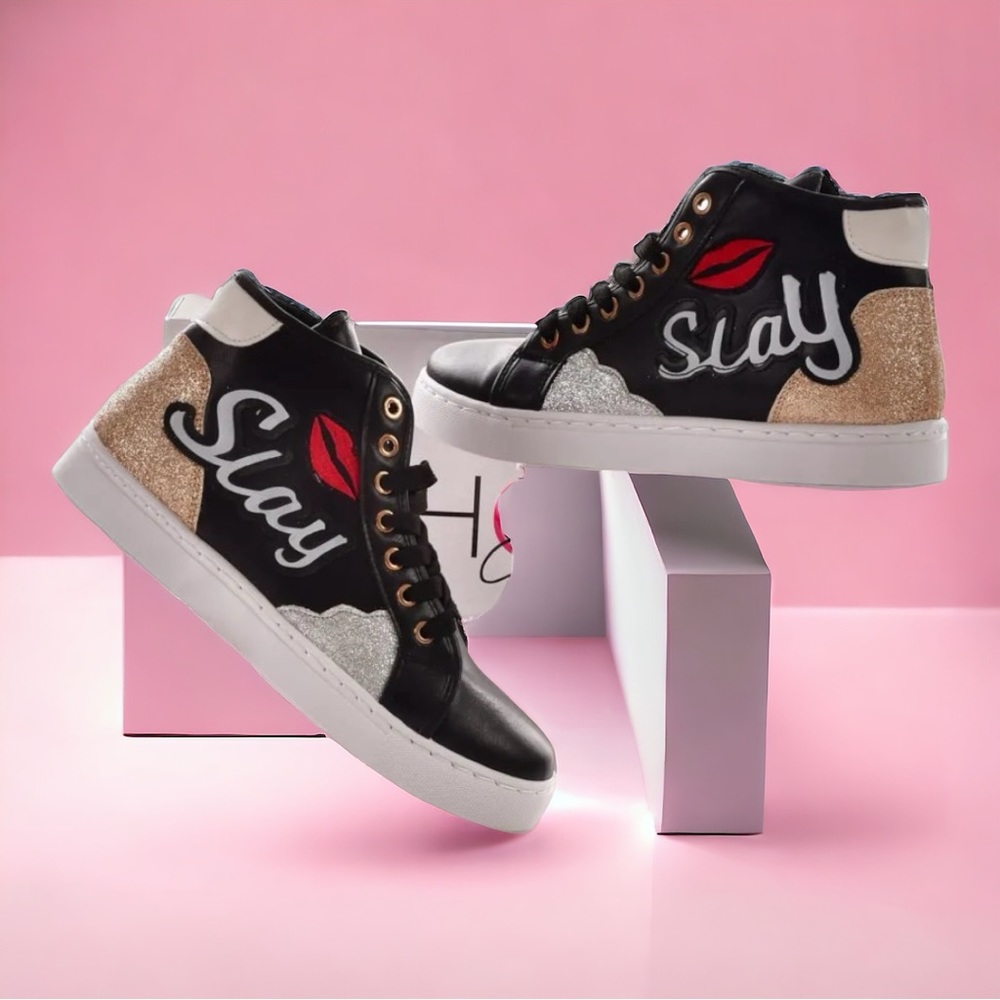 WOMEN’S SLAY CASUAL SNEAKER-BLACK